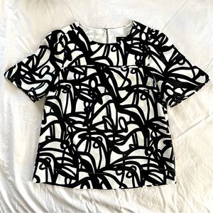 J. Crew Black and White Geometric Pattern Top - short sleeve- size 0